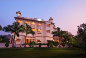 Отель KK Royal Hotel & Convention Centre  Джайпур